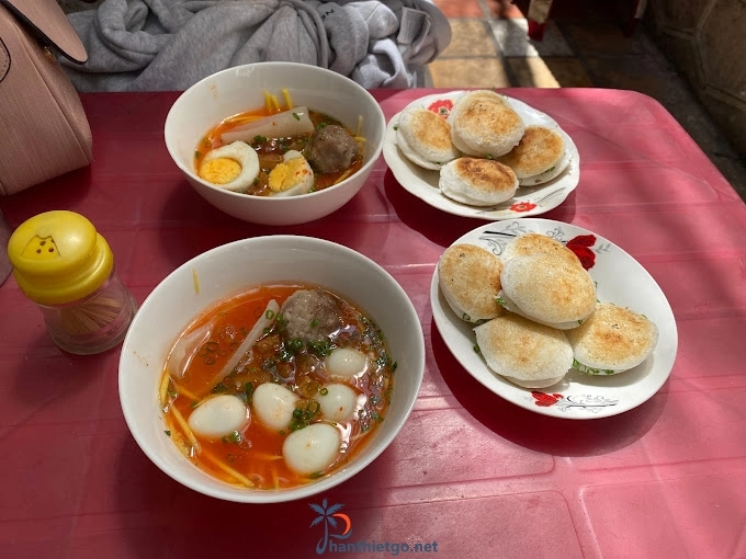 bánh căn Lân Nguyệt 