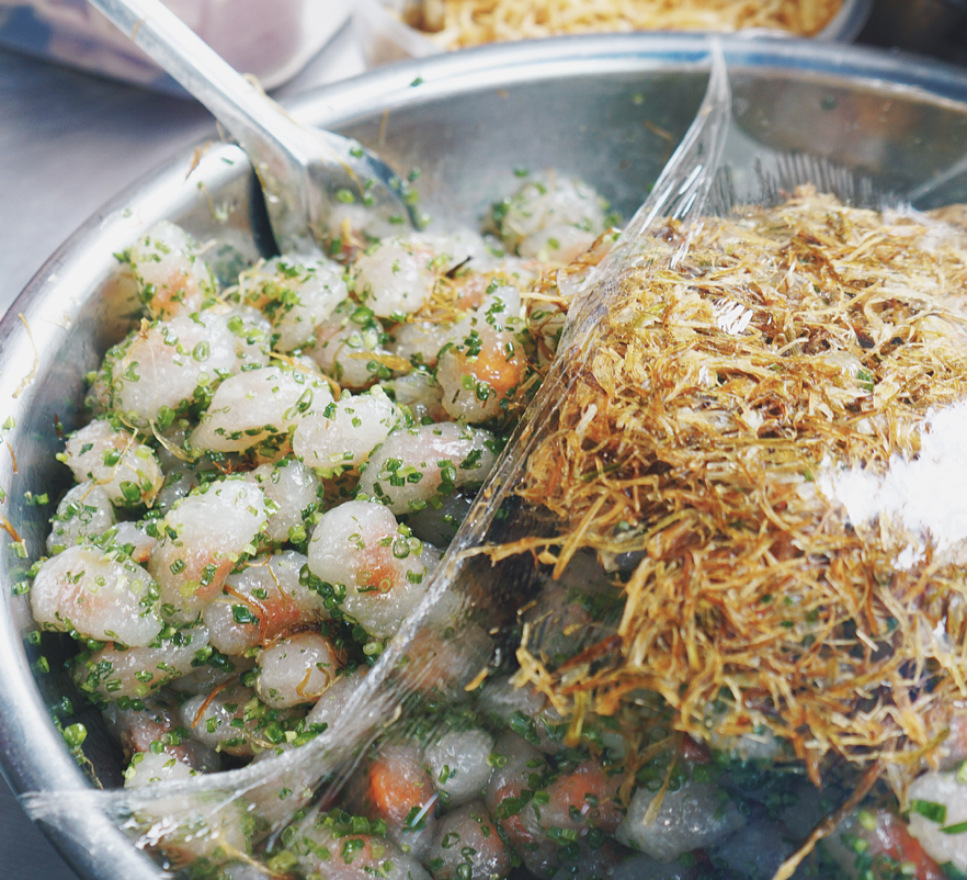 Một trong những quầy bột lọc được bày bán ở chợ Bà Chiểu